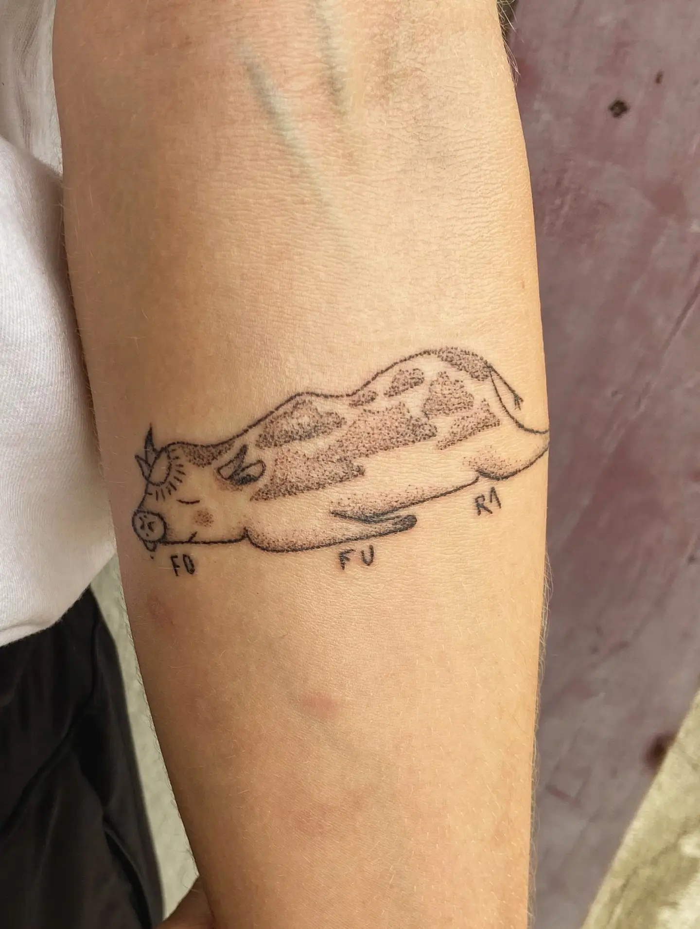 Tatuaje handpoke — jabalí